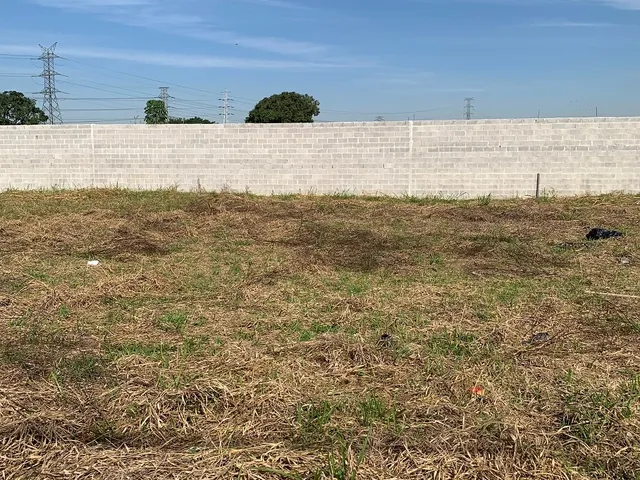 Terreno com 245m², à venda, no bairro Loteamento João Tamborindeguy Fernandes em Pindamonhangaba