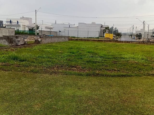 Terreno com 450m², à venda, no bairro Loteamento Residencial Reserva Bonsucesso em Pindamonhangaba