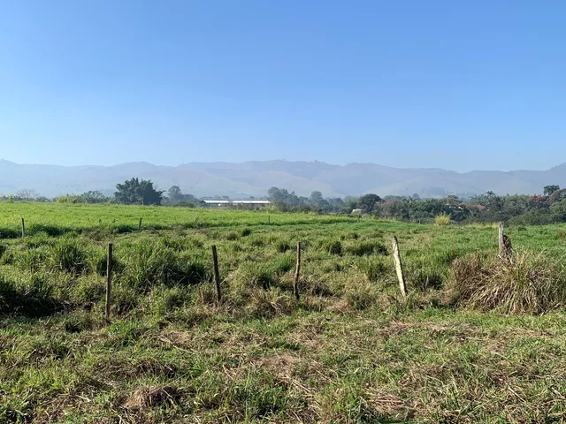 Terreno com 732m², à venda, no bairro Parque Shangri-lá em Pindamonhangaba