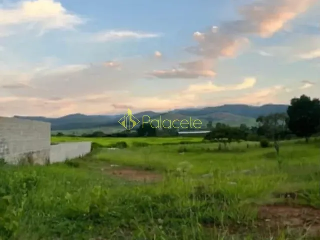Terreno com 732m², à venda, no bairro Parque Shangri-lá em Pindamonhangaba