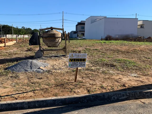 Terreno com 175m², à venda, no bairro Loteamento Industrial Água Preta em Pindamonhangaba