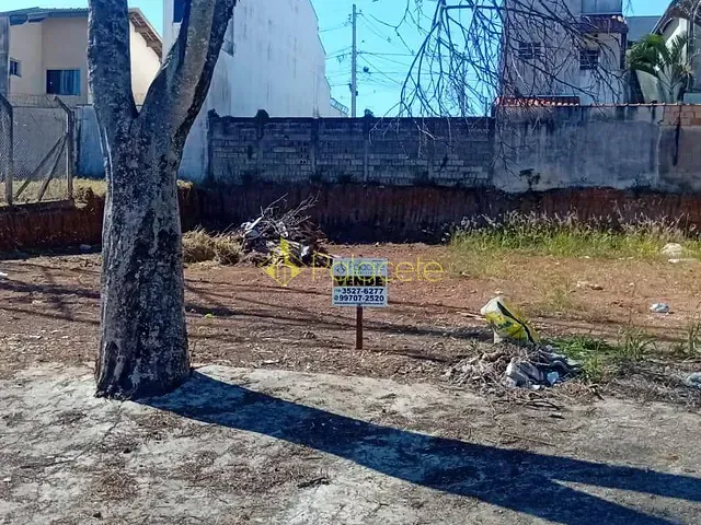 Terreno com 250m², à venda, no bairro Residencial Mombaça I em Pindamonhangaba