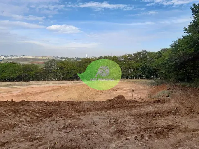 Terreno com 89041m², à venda, no bairro Zona Industrial em Sorocaba