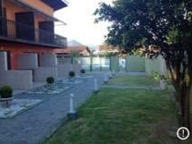 Foto do Village - Village com 1 dormitório, 50 m² - venda por R$ 275.000,00 ou aluguel por R$ 1.350,00/mês - Jardim Mariella - Caraguatatuba/SP | INDEPENDENCE NEGOCIOS IMOBILIARIOS LTDA