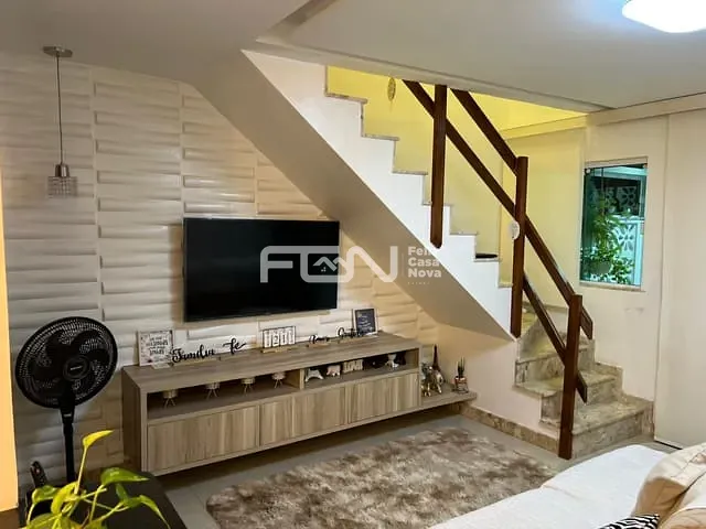 Village com 300m² 2 quartos e 1 banheiro, à venda, no bairro Centro em Dias d'Ávila