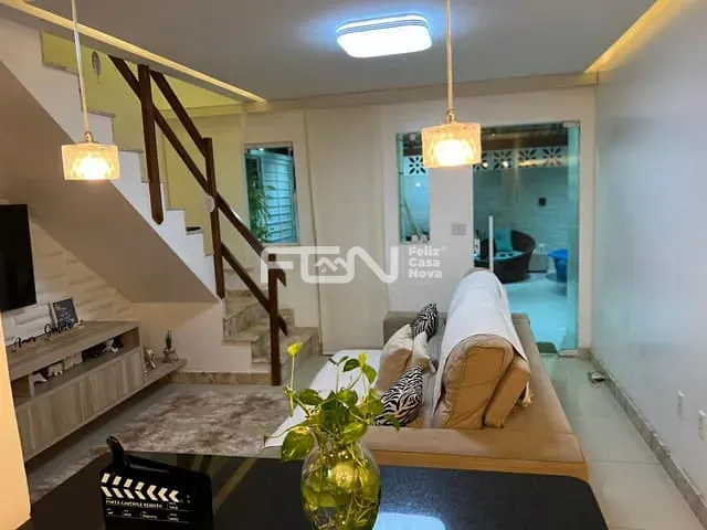 Village com 300m² 2 quartos e 1 banheiro, à venda, no bairro Centro em Dias d'Ávila