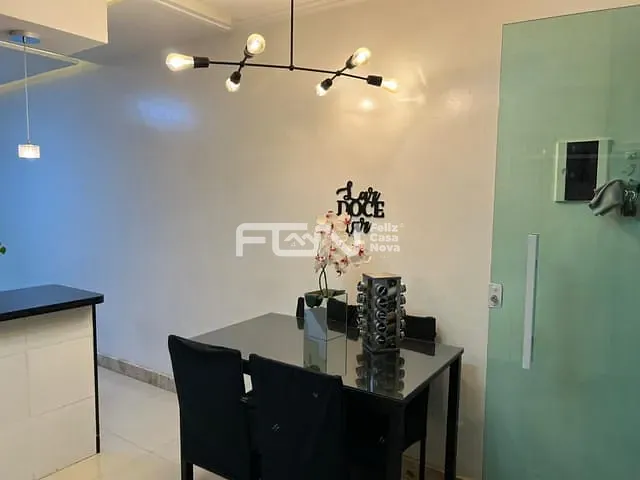Village com 300m² 2 quartos e 1 banheiro, à venda, no bairro Centro em Dias d'Ávila