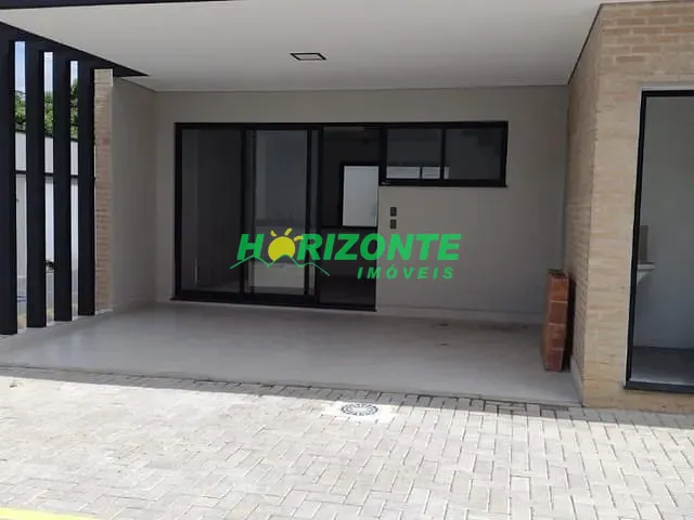 Village com 500m² 3 quartos e 1 banheiro, à venda, no bairro Jardim das Indústrias em São José dos Campos
