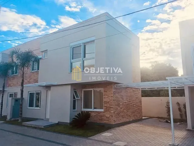 Casa 3 quartos e 3 banheiros, à venda, no bairro Vila Nova em Porto Alegre
