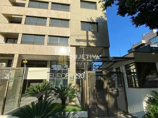 Apartamento 2 quartos e 2 banheiros, à venda, no bairro Petrópolis em Porto Alegre