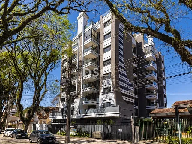Cobertura / Penthouse 3 quartos e 5 banheiros, à venda, no bairro Juvevê em Curitiba