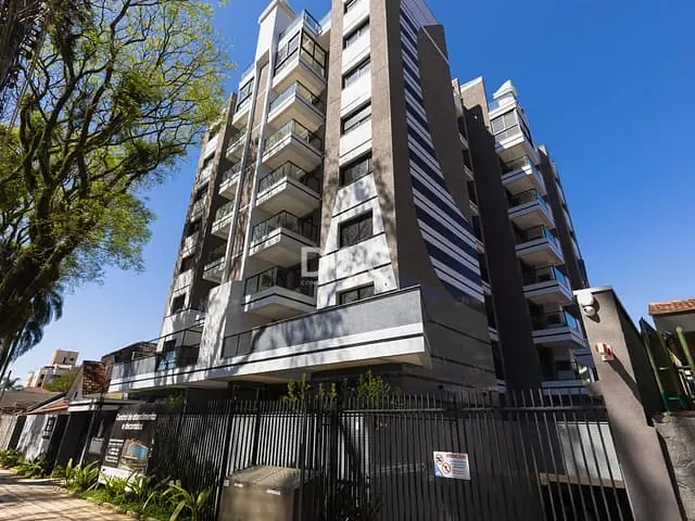 Cobertura / Penthouse 3 quartos e 5 banheiros, à venda, no bairro Juvevê em Curitiba