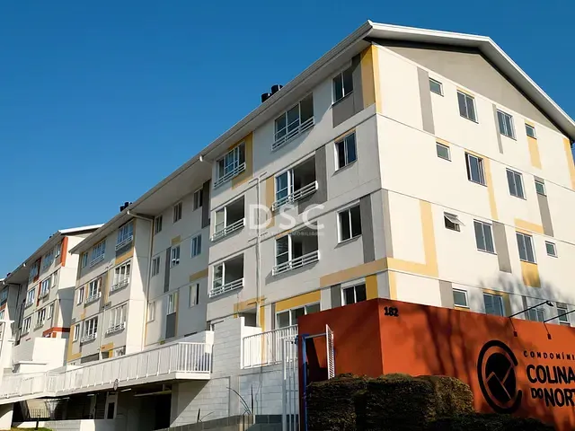 Apartamento 2 quartos e 1 banheiro, à venda, no bairro Santa Cândida em Curitiba