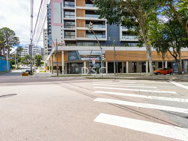 Cobertura / Penthouse 3 quartos e 5 banheiros, à venda, no bairro Champagnat em Curitiba