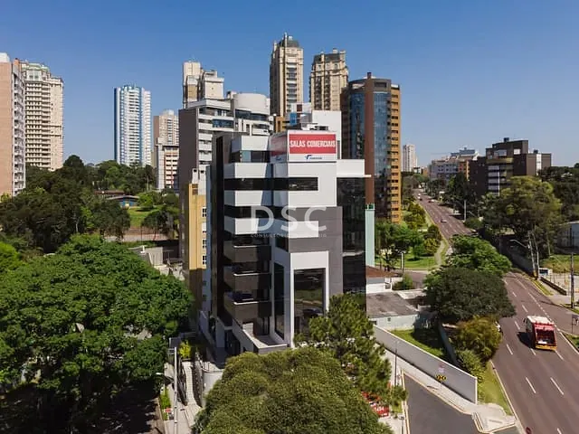 Sala à venda, no bairro Mossunguê em Curitiba