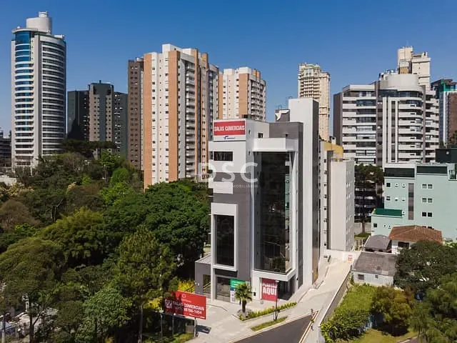 Sala à venda, no bairro Mossunguê em Curitiba