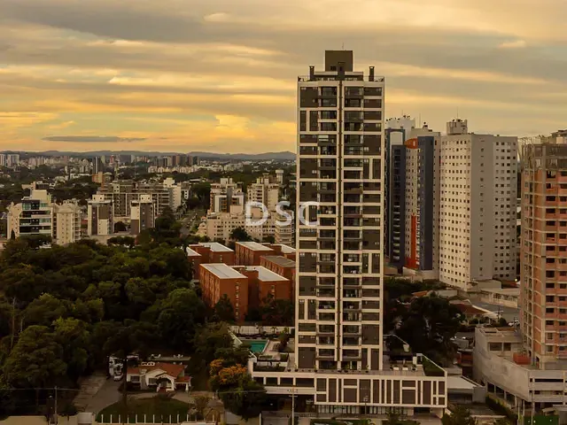 Apartamento 2 quartos e 2 banheiros, à venda, no bairro Cristo Rei em Curitiba