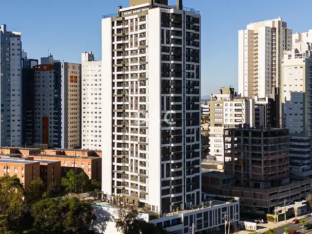 Apartamento 3 quartos e 2 banheiros, à venda, no bairro Cristo Rei em Curitiba