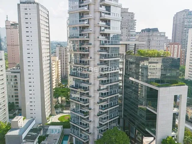 Cobertura / Penthouse 3 quartos e 4 banheiros, à venda, no bairro Itaim Bibi em São Paulo
