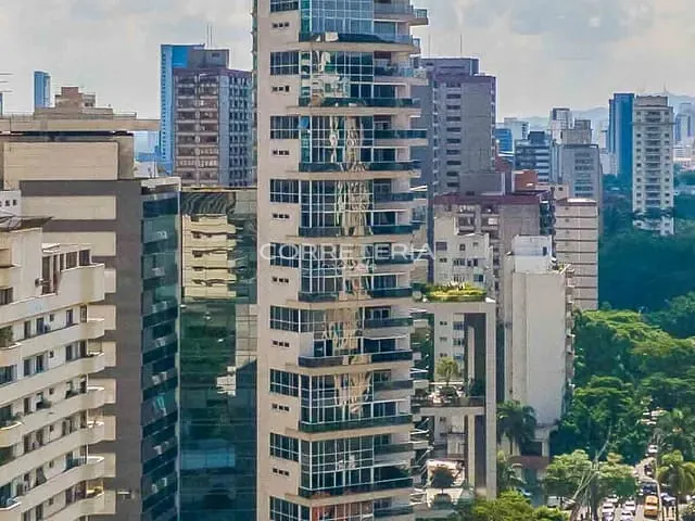 Cobertura / Penthouse 3 quartos e 4 banheiros, à venda, no bairro Itaim Bibi em São Paulo