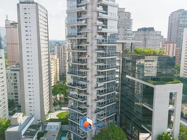 Cobertura / Penthouse 3 quartos e 4 banheiros, à venda, no bairro Itaim Bibi em São Paulo