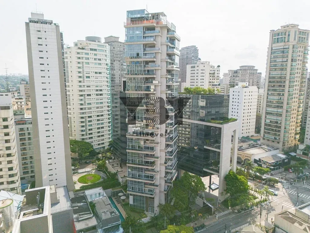 Cobertura, 3 quartos, 298 m² - Foto 1
