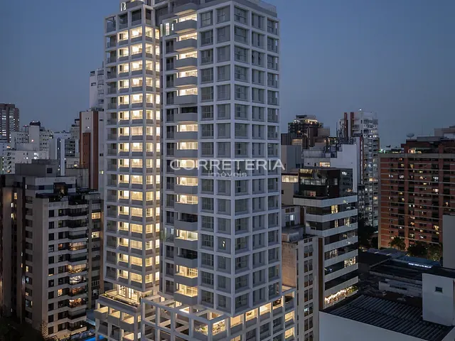 Loja à venda, no bairro Pinheiros em São Paulo