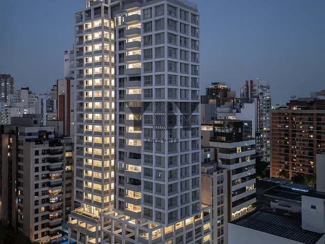 Loja à venda, no bairro Pinheiros em São Paulo