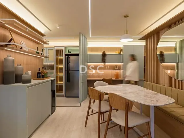 Apartamento 2 quartos e 2 banheiros, à venda, no bairro Ahú em Curitiba