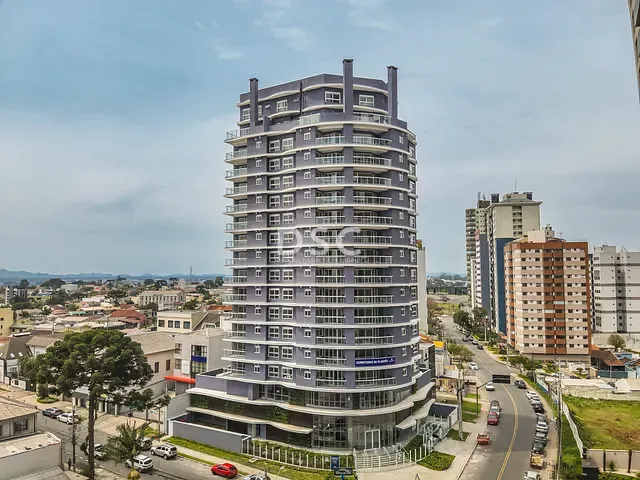 Apartamento 2 quartos e 3 banheiros, à venda, no bairro Cristo Rei em Curitiba