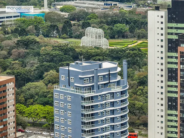 Apartamento 3 quartos e 4 banheiros, à venda, no bairro Cristo Rei em Curitiba