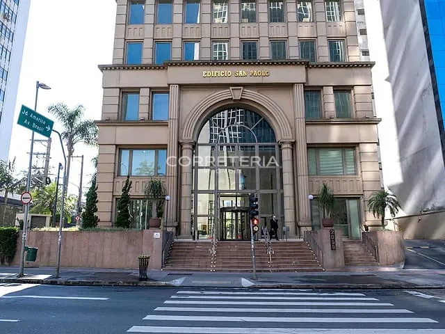 Sala à venda, no bairro Jardim Paulistano em São Paulo