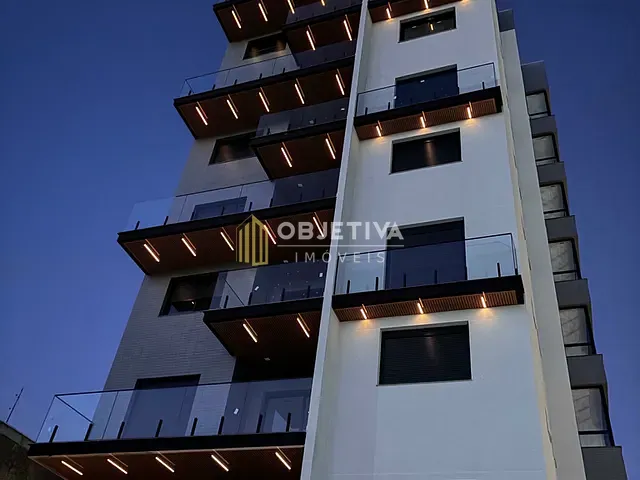 Apartamento 2 quartos e 2 banheiros, à venda, no bairro Petrópolis em Porto Alegre