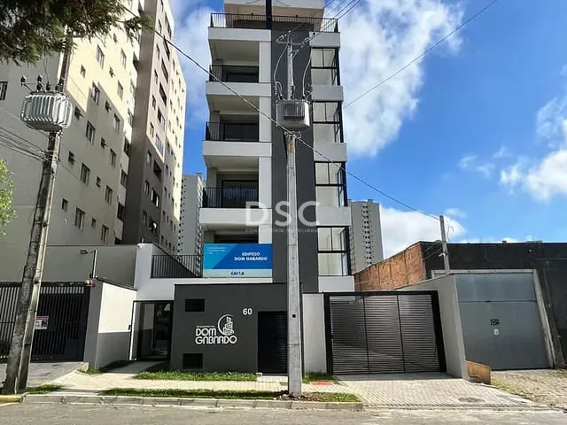 Cobertura / Penthouse 2 quartos e 2 banheiros, à venda, no bairro Capão Raso em Curitiba