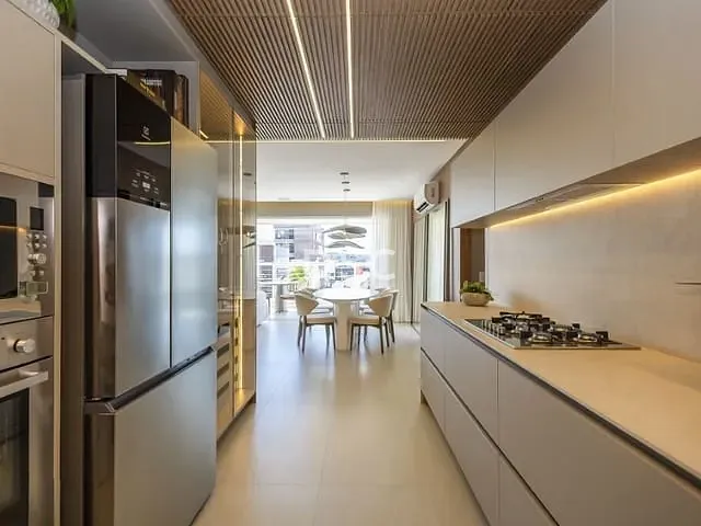 Apartamento 3 quartos e 5 banheiros, à venda, no bairro Juvevê em Curitiba