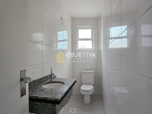 Sala à venda, no bairro Floresta em Porto Alegre