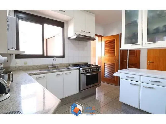 Apartamento 4 quartos e 6 banheiros, à venda, no bairro Morumbi em São Paulo