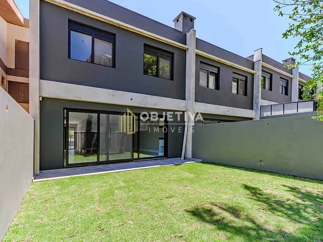 Casa 3 quartos e 4 banheiros, à venda, no bairro Tristeza em Porto Alegre