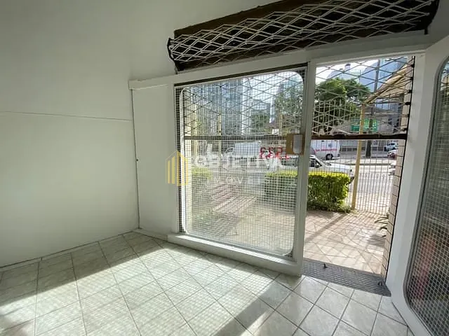 Loja à venda, no bairro Petrópolis em Porto Alegre