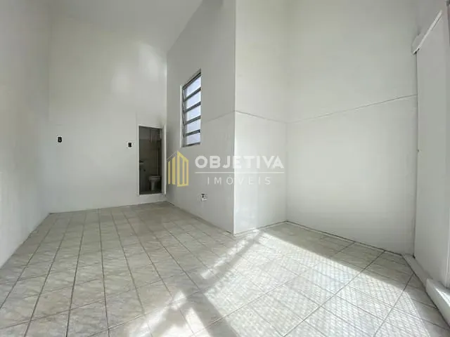Loja à venda, no bairro Petrópolis em Porto Alegre