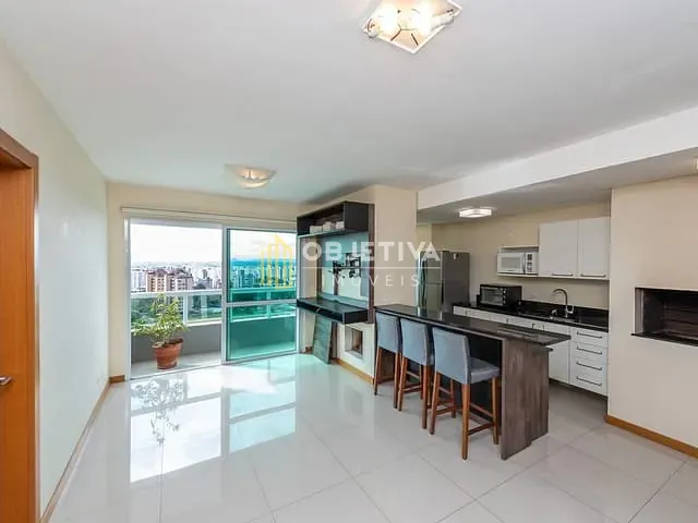 Apartamento 1 quarto e 3 banheiros, à venda, no bairro Três Figueiras em Porto Alegre