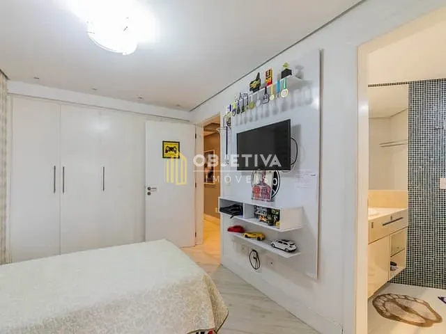 Apartamento 4 quartos e 10 banheiros, à venda, no bairro Petrópolis em Porto Alegre