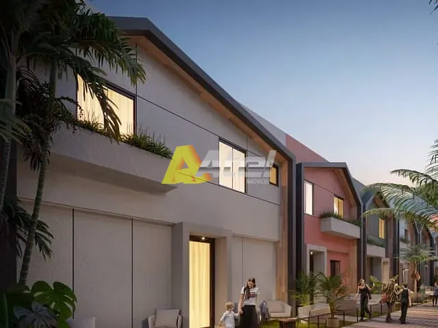Casa 4 quartos e 4 banheiros, à venda, no bairro Vargem Pequena em Rio de Janeiro
