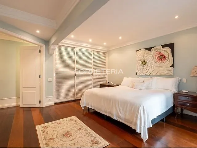 Apartamento 5 quartos e 6 banheiros, à venda, no bairro Moema em São Paulo