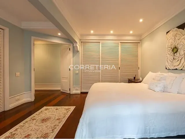 Apartamento 5 quartos e 6 banheiros, à venda, no bairro Moema em São Paulo