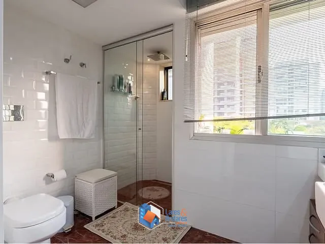 Apartamento 5 quartos e 6 banheiros, à venda, no bairro Moema em São Paulo