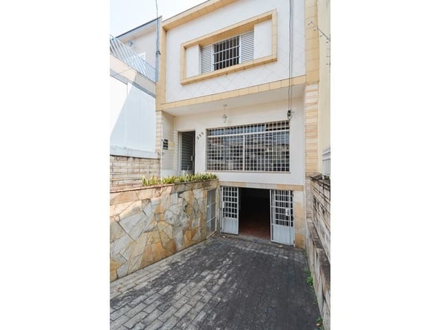 Foto do Casa - CASA ACOLHEDORA COM ESPAÇO GOURMET E CHURRASQUEIRA, COM 3 DORMITÓRIOS, 2 BANHEIROS BEM DISTRIBUÍDOS, E UM LAVABO PARA MAIOR COMODIDADE POSSUI 130 M² E 3 VGS! | Lares e Andares Imóveis