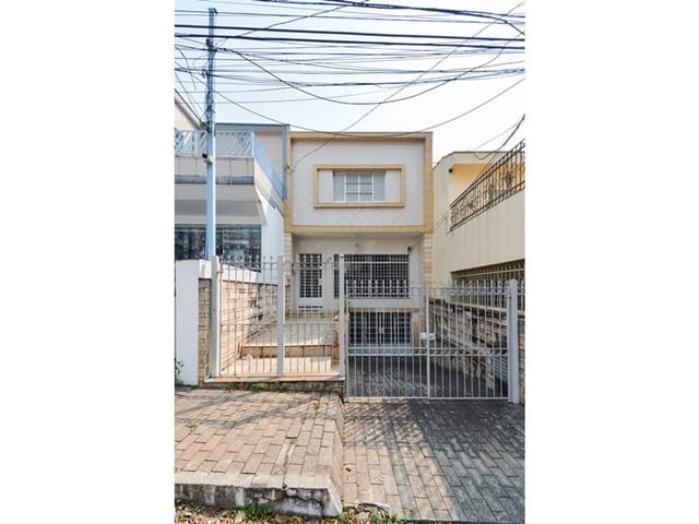 Foto do Casa - CASA ACOLHEDORA COM ESPAÇO GOURMET E CHURRASQUEIRA, COM 3 DORMITÓRIOS, 2 BANHEIROS BEM DISTRIBUÍDOS, E UM LAVABO PARA MAIOR COMODIDADE POSSUI 130 M² E 3 VGS! | Lares e Andares Imóveis