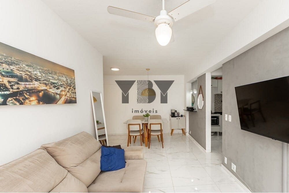 Apartamento à venda com 2 quartos, 70m² - Foto 2