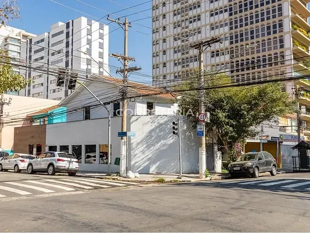 Loja à venda, no bairro Vila Cordeiro em São Paulo